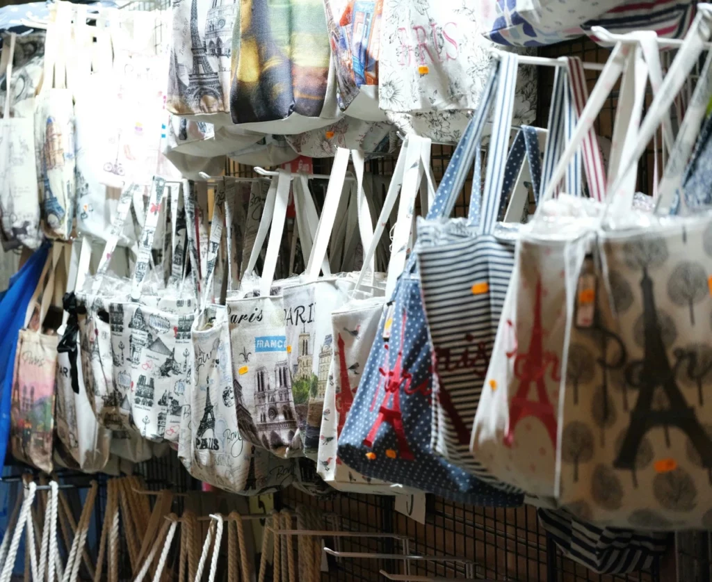 dmitrii-e-4jRhmGVNAXQ-unsplash-Grande