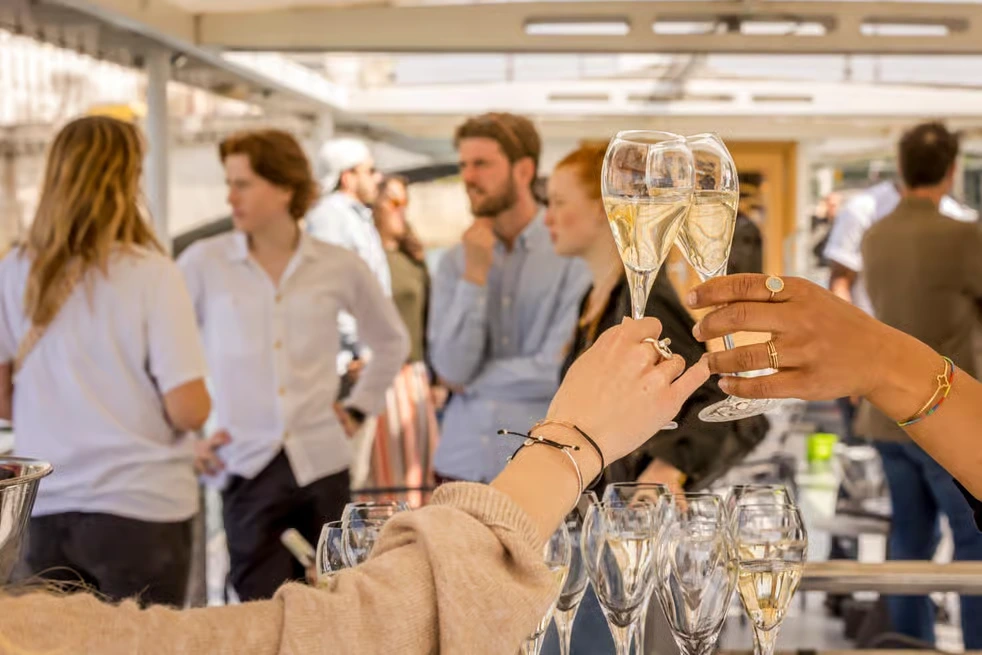 Champagne-tasting-seine-cruise