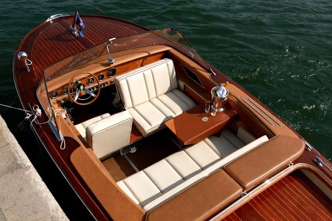 Luxury-Paris-Seine-Tour